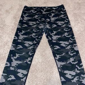 camo leggings